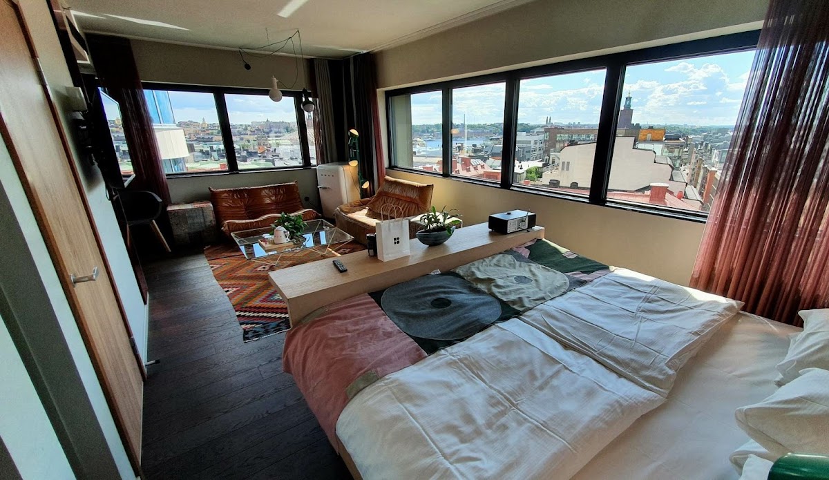 Hobo Hotel — photo 2